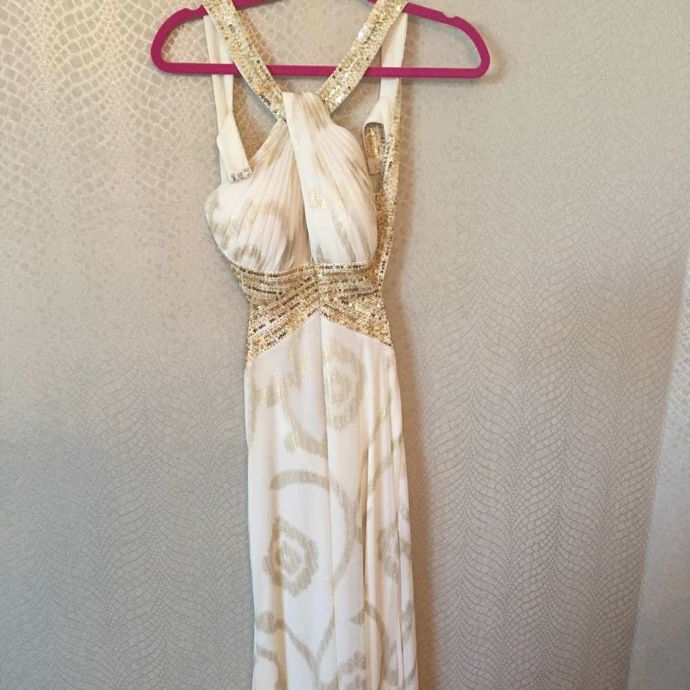 Betsy and Adam prom dress